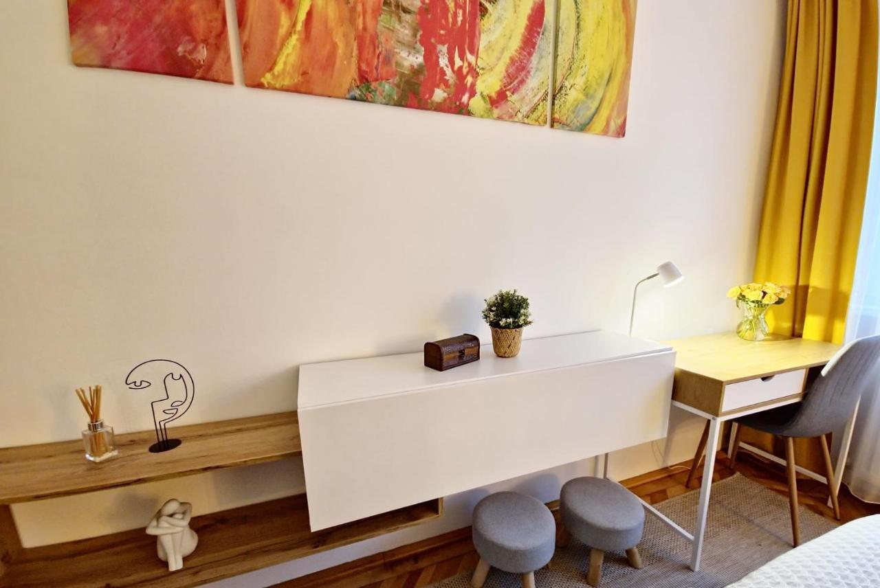 Tusmorez Central Apartment Târgu-Mureş Eksteriør billede